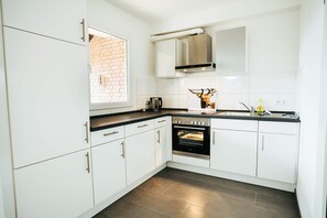 Fridge, oven, dishwasher