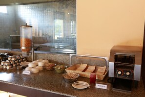 Daily buffet breakfast for a fee - Hotel Assembly (Shillong)