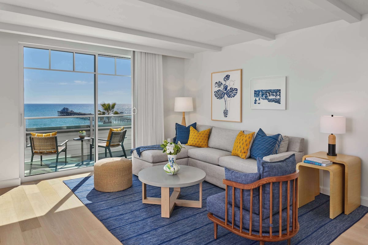 Premium bedding, pillow-top beds, minibar, in-room safe