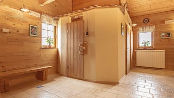 Maison Familiale, plusieurs chambres, 2 salles de bains, cÎté montagne (House Na Meji With Sauna) | Intérieur