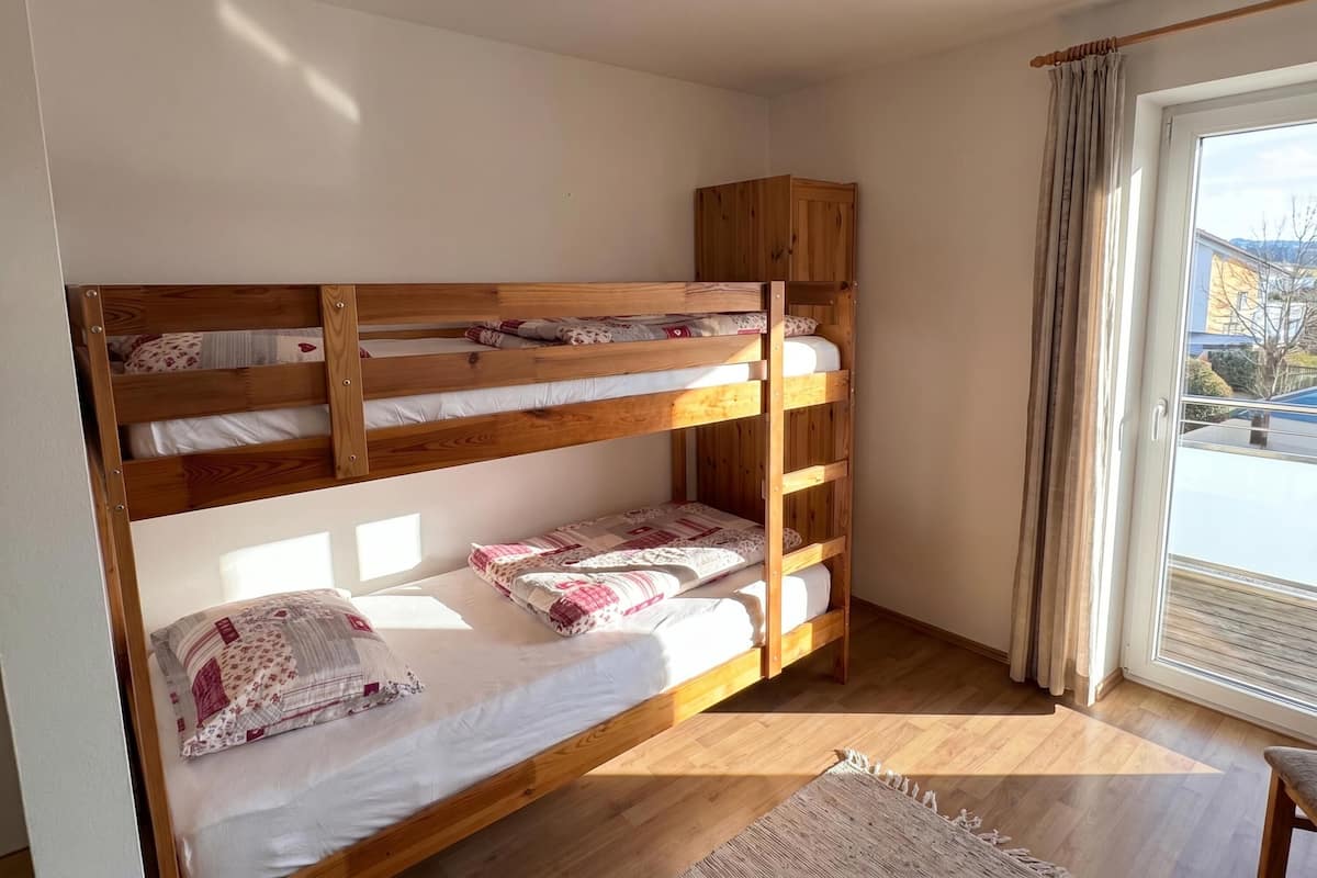 Family Apartment, 1 Bedroom, Balcony, Mountainside (Pivka Apartment With 2 Balconies)