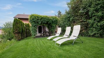 ํ
๋ผ์ค/ํํฐ์ค