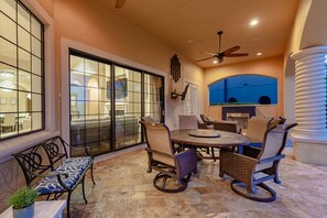 Outdoor dining
