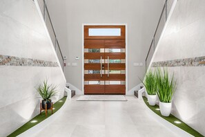 Interior - Magic Mansion | 10-Bedroom 10.5-Bathroom Villa w/Private Pool, Theater, Games Room (Kissimmee)