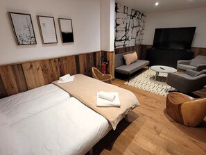 4 bedrooms, free WiFi