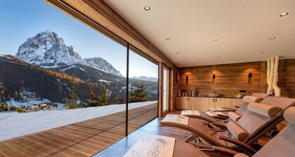 Panoramic holiday farm with spa Perteut 149B
