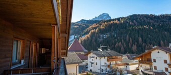 Apartments Sal Feur 154A