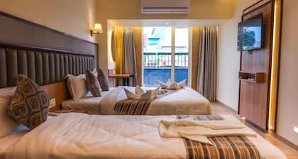 Rudra Shelter Business Hotel