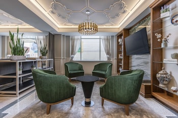 Hotel Elkhart, Tapestry Collection by Hilton