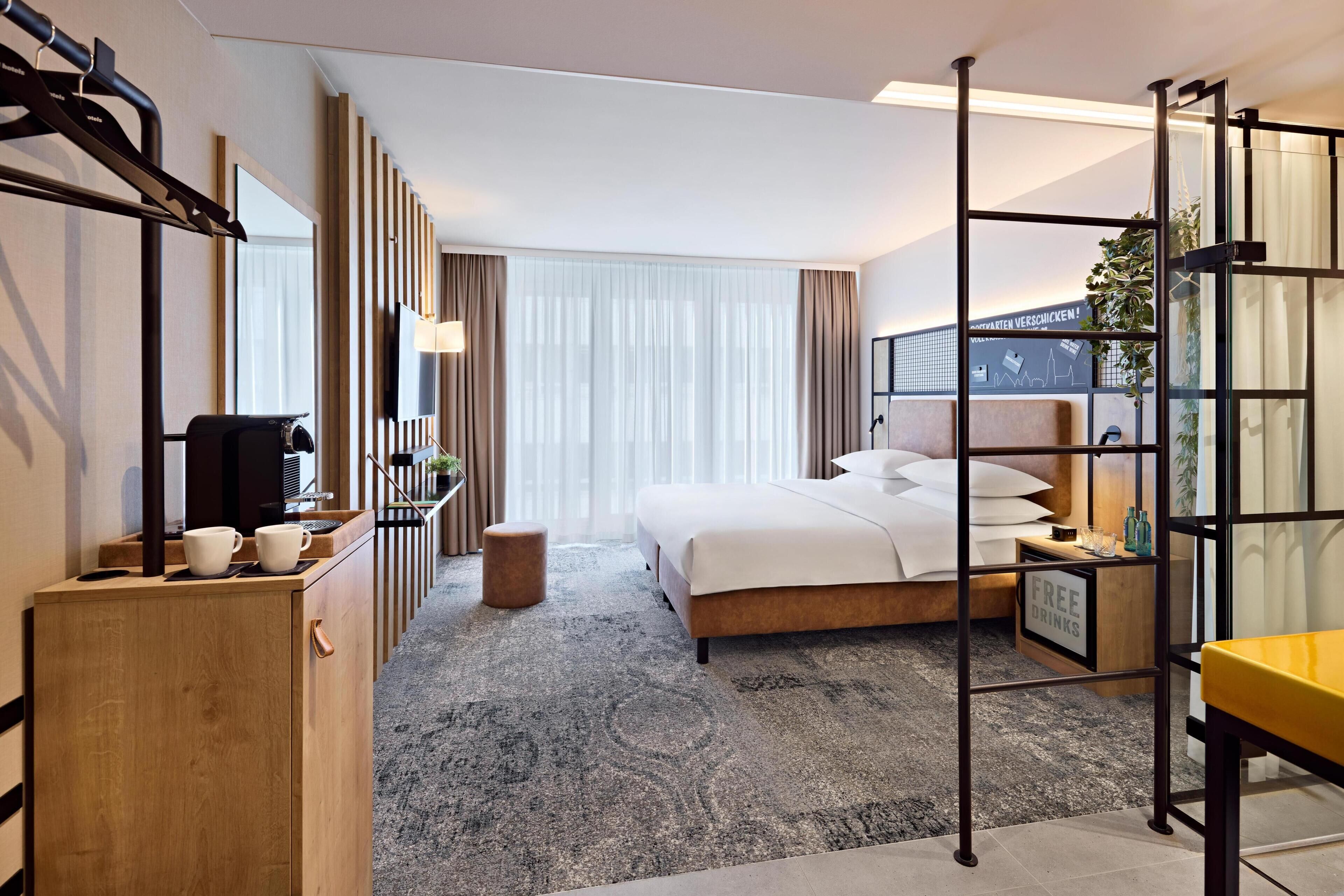 Deluxe Room, 1 King Bed