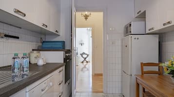 Appartement | Cuisine privée | Machine à expresso, grand réfrigérateur, four, lave-vaisselle