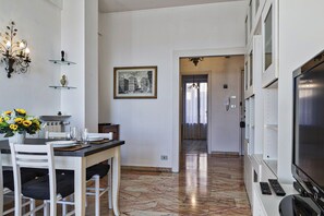 Interior - Homey Seaview Apartment (Genoa)