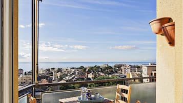 Apartment | Balkon