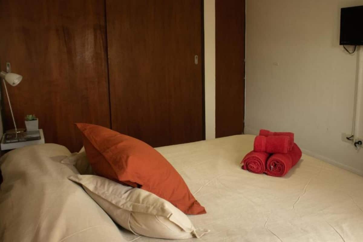 Departamento Superior - 2 personas | Wifi gratis y ropa de cama