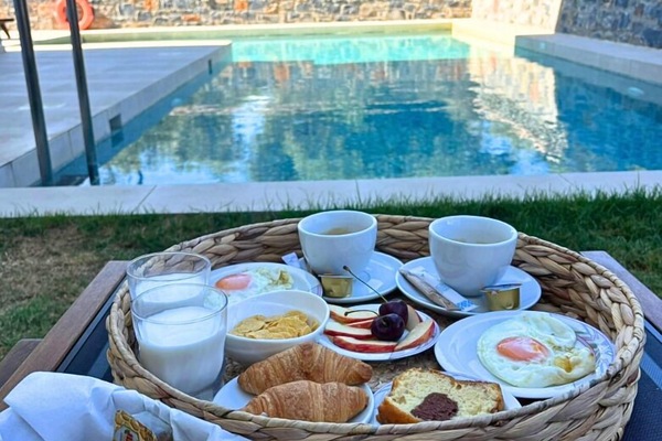 Café da manhã para viagem todos os dias mediante uma taxa
