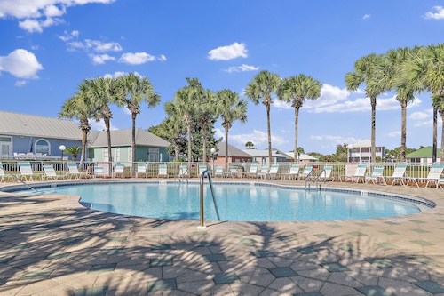 Maravilla 3br/2ba~Beach Service Included~  Pickleball Courts!~Sleeps 8