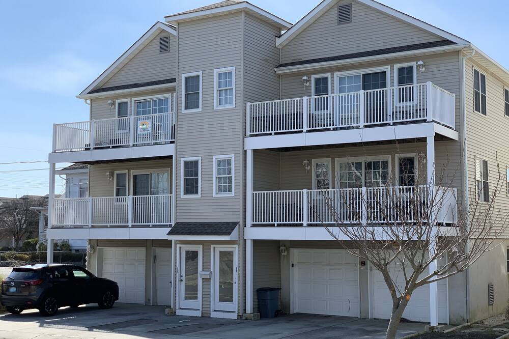 Beautiful Renovations located just steps from the Boardwalk and Beach!