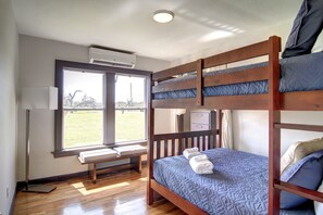 Maison, plusieurs chambres