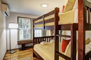 House, Multiple Bedrooms