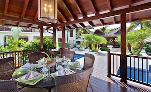 Outdoor dining