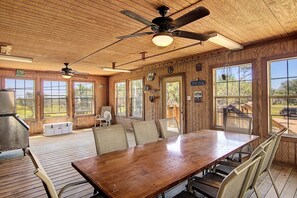 Private kitchen - Fantasy Oaks Lodge 4 Bedroom Home by RedAwning (Aransas Pass)