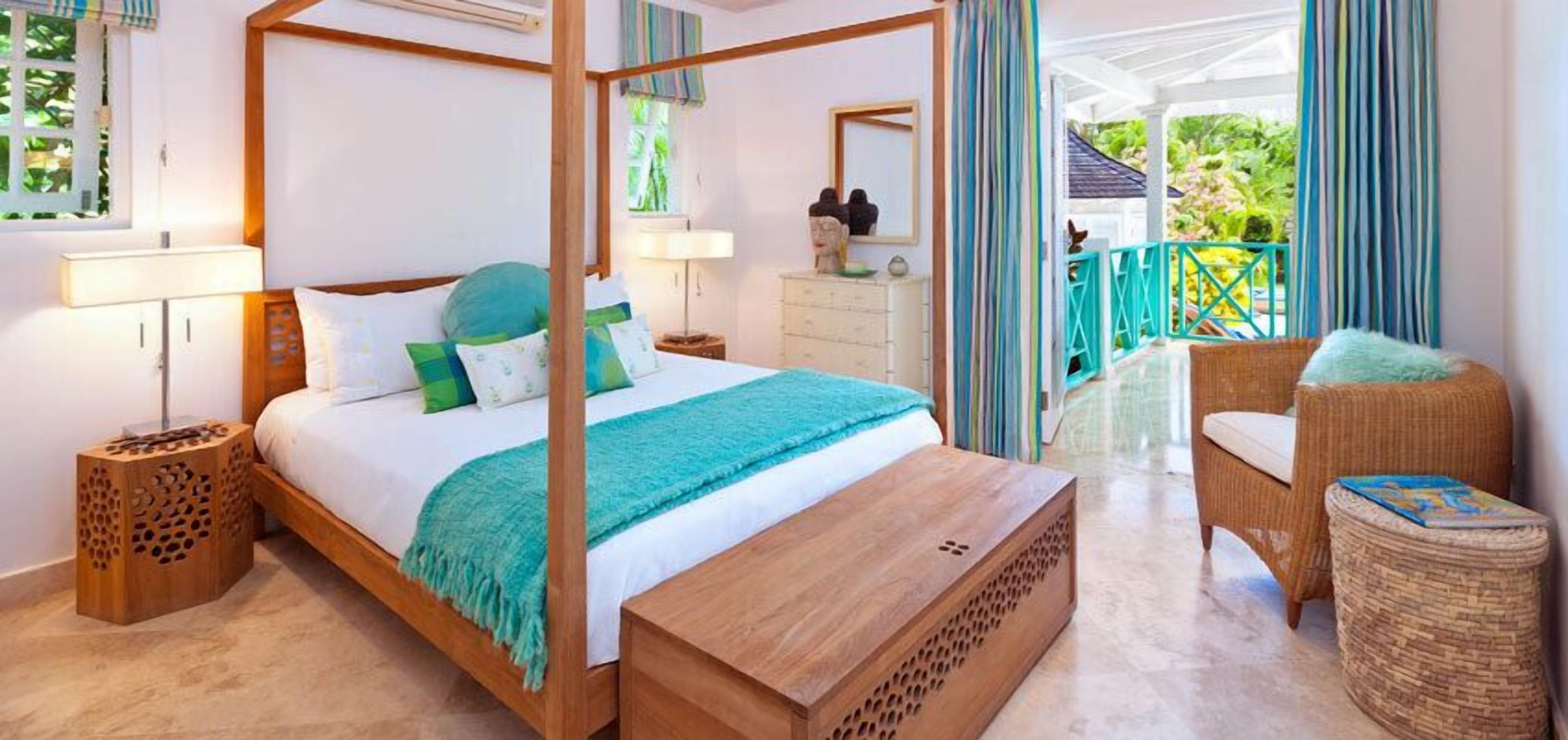 6 slaapkamers, een strijkplank/strijkijzer, gratis wifi, beddengoed