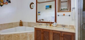 Combined shower/bathtub, hair dryer, towels - Villa Oceana | Ocean View - Located in Beautiful Sugar Hill with Private Pool (Mount Standfast)