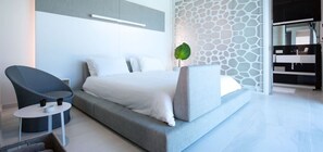 3 chambres, fer et planche à repasser, Wi-Fi gratuit, draps fournis