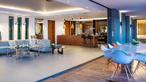 Imagen sin descripción, 2 de 38, botón