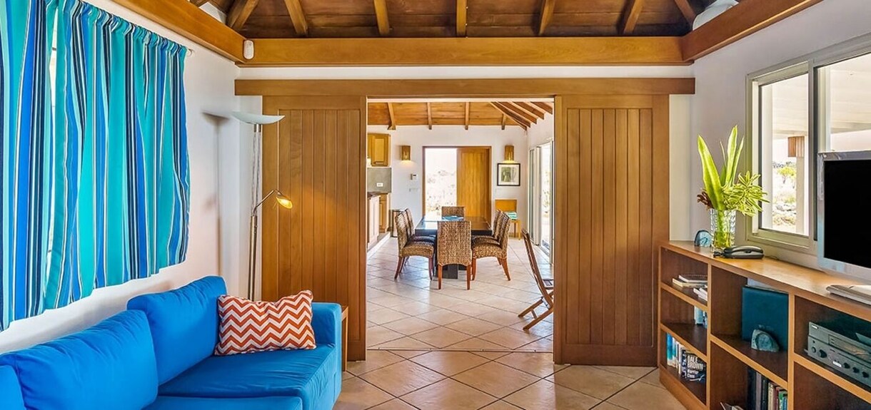 Villa Caribbean Breeze | Ocean Front - Located In Fabulous Anse Des Cayes With Private Pool - Saint-Barthélemy Island