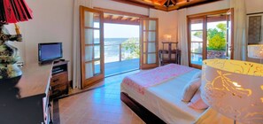 4 Schlafzimmer, Bügeleisen/Bügelbrett, kostenloses WLAN, Bettwäsche