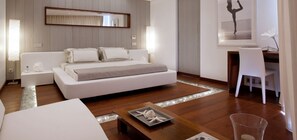 3 makuuhuonetta, silitysrauta/-lauta, ilmainen Wi-Fi, vuodevaatteet