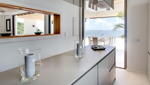 Dining - Villa Vitti  | Ocean Front - Located in  Exquisite Shell Beach with Private Pool (Gustavia)
