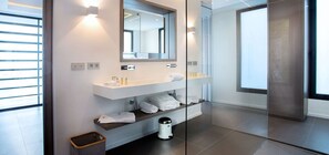 Shower, hair dryer, towels - Villa My Way | Ocean View - Located in  Beautiful Colombier with Private Pool (Saint Barthélemy)