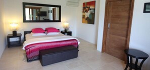 2 chambres, fer et planche à repasser, Wi-Fi gratuit, draps fournis