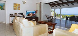 TV, DVD player, books, stereo