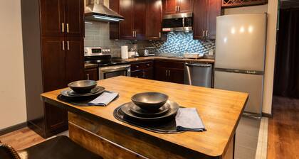 NEW! Modern Condo w/Patio, 6 Miles to Dtwn Boulder