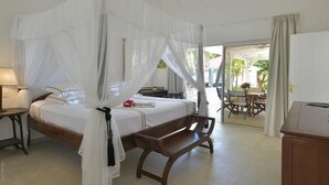 Unclassified image, 2 of 38, button - Villa Kir Royal  | Ocean Front - Located in  Beautiful Saint Jean with Private Pool (Saint-Jean)