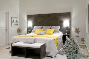 5 chambres, fer et planche à repasser, Wi-Fi gratuit, draps fournis