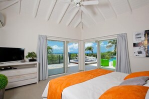 5 bedrooms, iron/ironing board, free WiFi, bed sheets - Villa Giselle  | Ocean View - Located in  Stunning Terres Basses with Private Pool (Les Terres Basses)