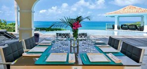 Outdoor dining - Villa Happy Bay  | Beach View - Located in  Beautiful Happy Bay with Private Pool (Saint Martin)