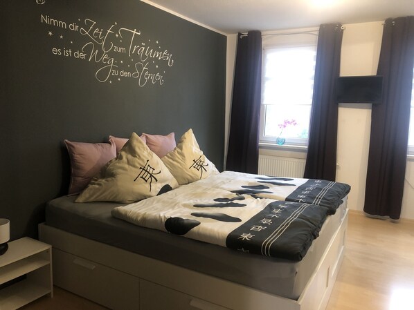 2 bedrooms, WiFi, bed sheets