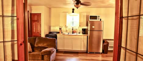 Fridge, microwave, oven, coffee/tea maker