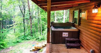 Buckeye Hut at Avenwood Cabins