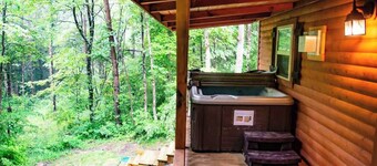 Buckeye Hut at Avenwood Cabins