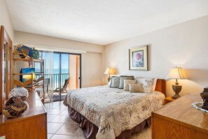 3 makuuhuonetta, silitysrauta/-lauta, ilmainen Wi-Fi, vuodevaatteet