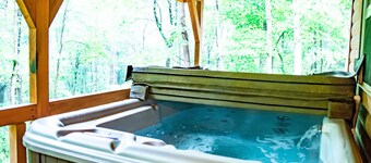 Get Settled in at the Settlers Roost