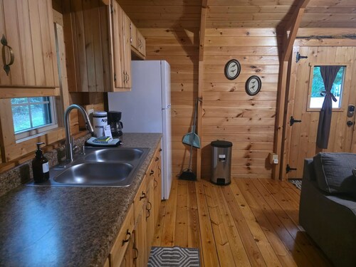 Whippoorwill at Avenwood Cabins