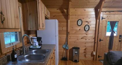 Whippoorwill at Avenwood Cabins
