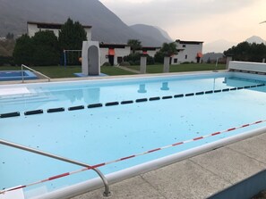 Seasonal outdoor pool - Sureggio Village (Capriasca)